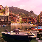 Vernazza • <a style="font-size:0.8em;" href="http://www.flickr.com/photos/42394455@N08/45463769542/" target="_blank">View on Flickr</a>