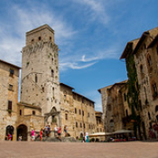 San Gimignano • <a style="font-size:0.8em;" href="http://www.flickr.com/photos/42394455@N08/25048189765/" target="_blank">View on Flickr</a>